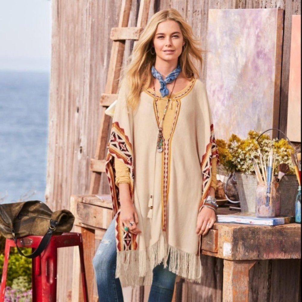 Idol Mind Rush Creek Southwest Aztec Poncho Tassel Fringe Beige Viscose Size S/M